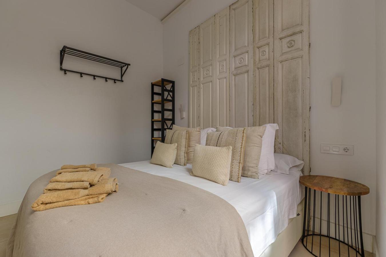 Caterina Victoria Apartment Malaga Exterior photo